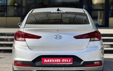 Hyundai Elantra VI рестайлинг, 2019 год, 1 200 000 рублей, 6 фотография