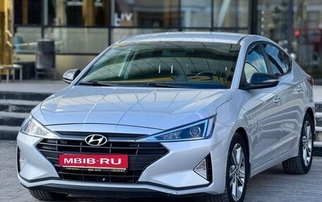 Hyundai Elantra VI рестайлинг, 2019 год, 1 200 000 рублей, 2 фотография