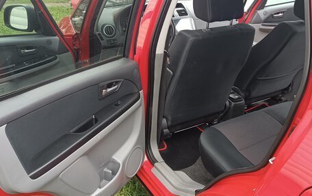 Suzuki SX4 II рестайлинг, 2006 год, 830 000 рублей, 11 фотография