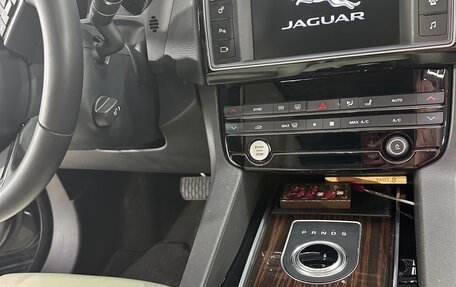Jaguar F-Pace, 2017 год, 2 237 000 рублей, 11 фотография
