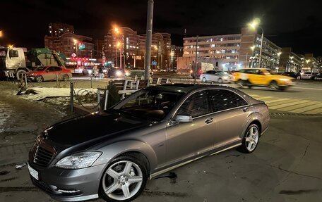 Mercedes-Benz S-Класс, 2011 год, 2 700 000 рублей, 4 фотография