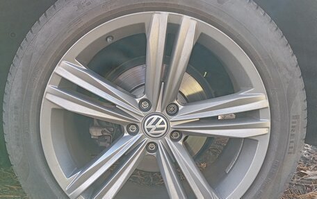 Volkswagen Tiguan II, 2020 год, 3 400 000 рублей, 19 фотография