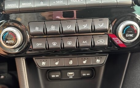 KIA Sportage IV рестайлинг, 2018 год, 1 850 000 рублей, 6 фотография