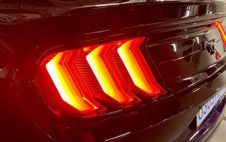 Ford Mustang VI рестайлинг, 2019 год, 3 800 000 рублей, 25 фотография