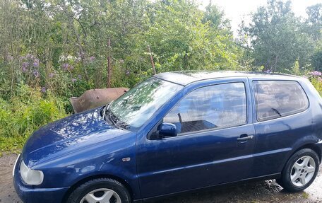 Volkswagen Polo III рестайлинг, 1996 год, 115 999 рублей, 3 фотография