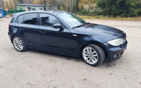 BMW 1 серия, 2006 год, 650 000 рублей, 2 фотография