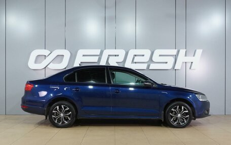 Volkswagen Jetta VI, 2011 год, 999 000 рублей, 5 фотография