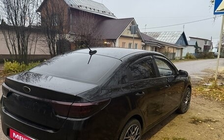 KIA Rio IV, 2018 год, 1 050 000 рублей, 4 фотография