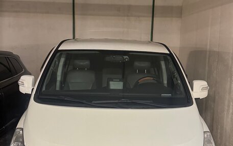 Hyundai Grand Starex Grand Starex I рестайлинг 2, 2012 год, 1 300 000 рублей, 2 фотография