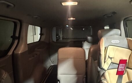 Hyundai Grand Starex Grand Starex I рестайлинг 2, 2012 год, 1 300 000 рублей, 6 фотография