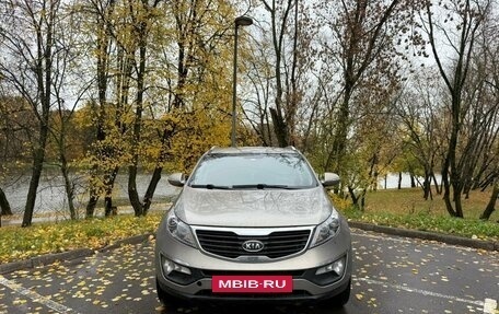 KIA Sportage III, 2011 год, 999 999 рублей, 2 фотография