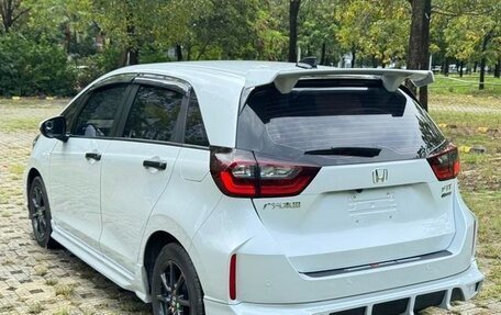 Honda Fit, 2022 год, 1 450 000 рублей, 4 фотография