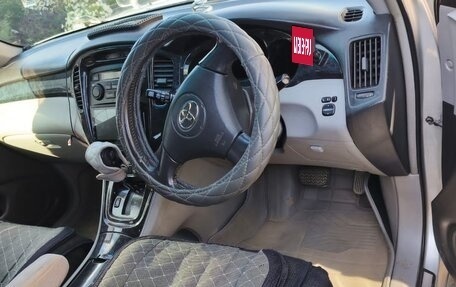 Toyota Kluger I, 2005 год, 1 589 000 рублей, 4 фотография