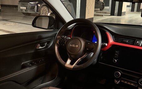 KIA Rio IV, 2021 год, 1 900 000 рублей, 7 фотография