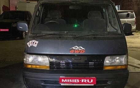 Toyota HiAce H100, 1993 год, 420 000 рублей, 1 фотография