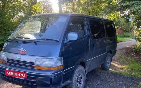 Toyota HiAce H100, 1993 год, 420 000 рублей, 2 фотография