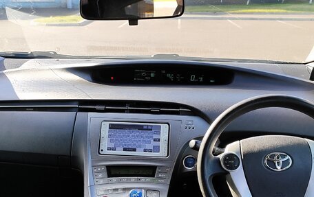 Toyota Prius, 2014 год, 1 100 000 рублей, 13 фотография