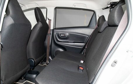 Toyota Vitz, 2016 год, 879 000 рублей, 6 фотография