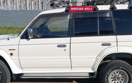 Mitsubishi Pajero III рестайлинг, 1996 год, 1 400 000 рублей, 2 фотография