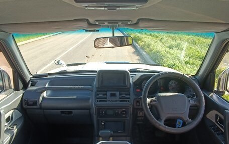 Mitsubishi Pajero III рестайлинг, 1996 год, 1 400 000 рублей, 19 фотография