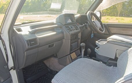 Mitsubishi Pajero III рестайлинг, 1996 год, 1 400 000 рублей, 20 фотография
