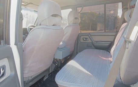 Mitsubishi Pajero III рестайлинг, 1996 год, 1 400 000 рублей, 22 фотография