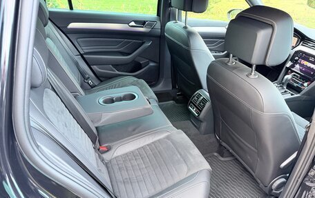 Volkswagen Passat B8 рестайлинг, 2022 год, 3 050 000 рублей, 22 фотография