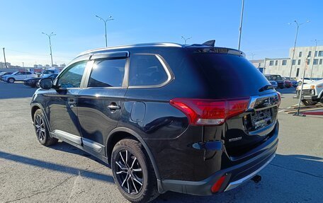 Mitsubishi Outlander III рестайлинг 3, 2018 год, 2 019 995 рублей, 5 фотография