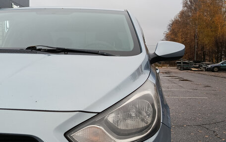 Hyundai Solaris II рестайлинг, 2012 год, 600 000 рублей, 21 фотография