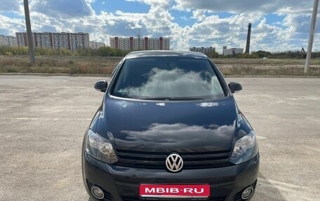 Volkswagen Golf Plus II, 2012 год, 830 000 рублей, 1 фотография
