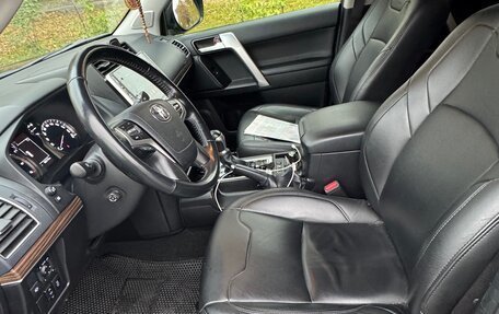 Toyota Land Cruiser Prado 150 рестайлинг 2, 2019 год, 5 700 000 рублей, 8 фотография