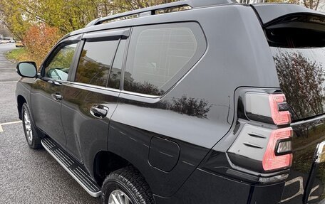 Toyota Land Cruiser Prado 150 рестайлинг 2, 2019 год, 5 700 000 рублей, 5 фотография