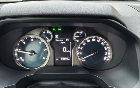 Toyota Land Cruiser Prado 150 рестайлинг 2, 2019 год, 5 700 000 рублей, 10 фотография