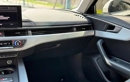 Audi A4, 2022 год, 2 130 000 рублей, 13 фотография