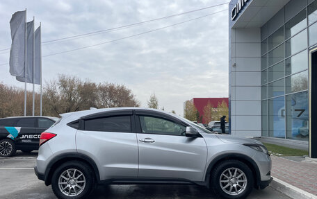 Honda Vezel, 2015 год, 1 570 000 рублей, 8 фотография