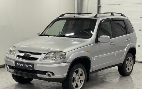 Chevrolet Niva I рестайлинг, 2010 год, 549 000 рублей, 3 фотография