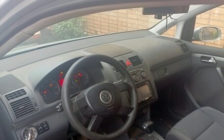 Volkswagen Touran III, 2004 год, 470 000 рублей, 6 фотография