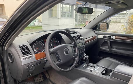 Volkswagen Touareg III, 2003 год, 559 000 рублей, 7 фотография