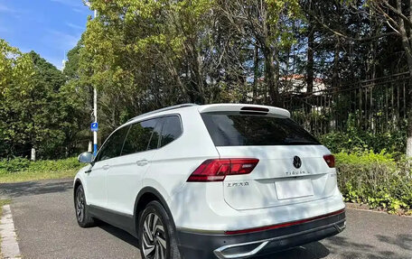 Volkswagen Tiguan II, 2021 год, 2 350 069 рублей, 12 фотография