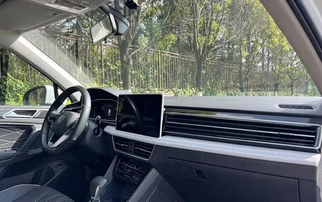 Volkswagen Tiguan II, 2021 год, 2 350 069 рублей, 19 фотография