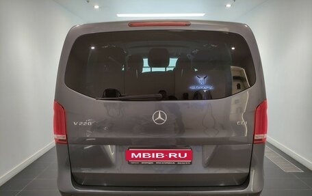 Mercedes-Benz V-Класс, 2014 год, 2 699 000 рублей, 3 фотография