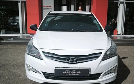 Hyundai Solaris II рестайлинг, 2015 год, 780 000 рублей, 2 фотография