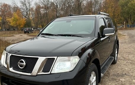 Nissan Pathfinder, 2011 год, 1 500 000 рублей, 2 фотография