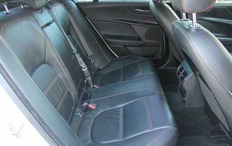 Jaguar XE I рестайлинг, 2018 год, 2 159 000 рублей, 35 фотография