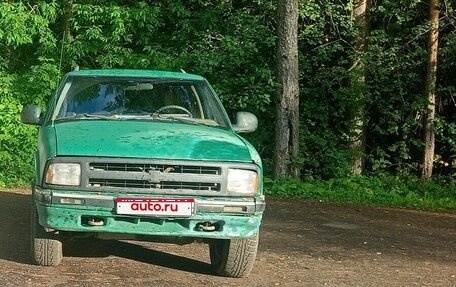 Chevrolet Blazer II рестайлинг, 1995 год, 330 000 рублей, 1 фотография