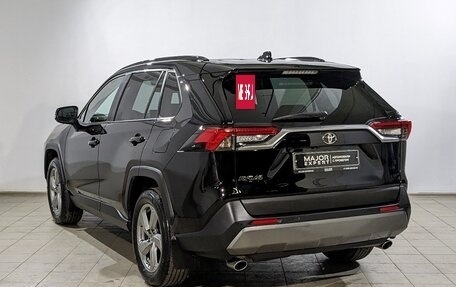 Toyota RAV4, 2021 год, 2 950 000 рублей, 7 фотография