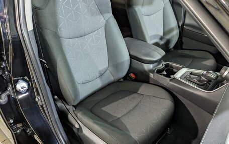 Toyota RAV4, 2021 год, 2 950 000 рублей, 16 фотография