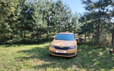 Skoda Rapid I, 2014 год, 450 000 рублей, 3 фотография