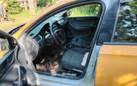 Skoda Rapid I, 2014 год, 450 000 рублей, 7 фотография