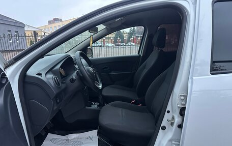 Renault Logan II, 2021 год, 795 000 рублей, 13 фотография